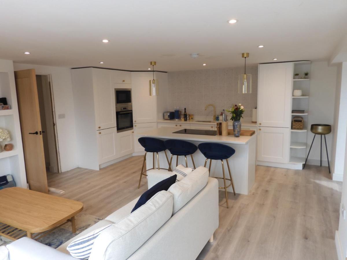 Fabulous Ground Floor Apt Adjacent To Beach Rhosneigr Exterior photo